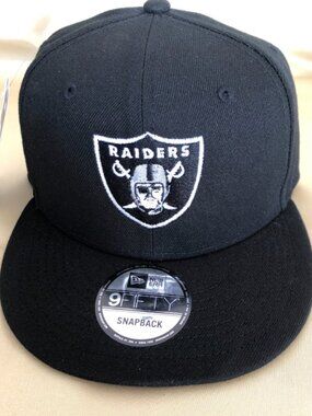 Las Vegas Raiders Black Snapback Hats!
